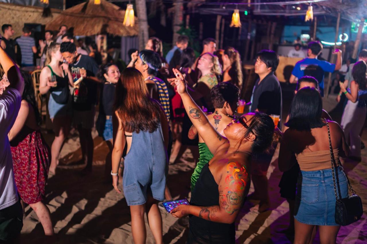 Mad Monkey Hostel Nacpan Beach (Adults Only) El Nido Exteriér fotografie